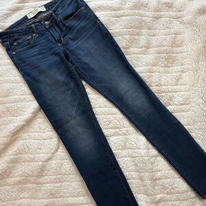 Sexy A&F low rise SUPPER Skinny Jeans